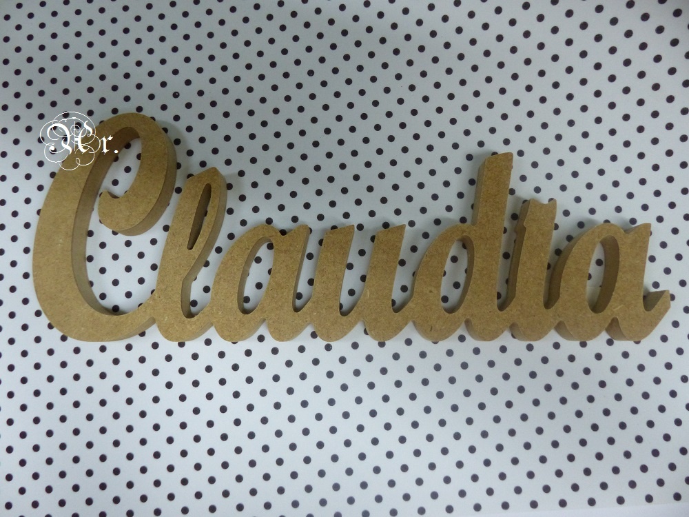 Nombre D.M. 40 Cm. Claudia